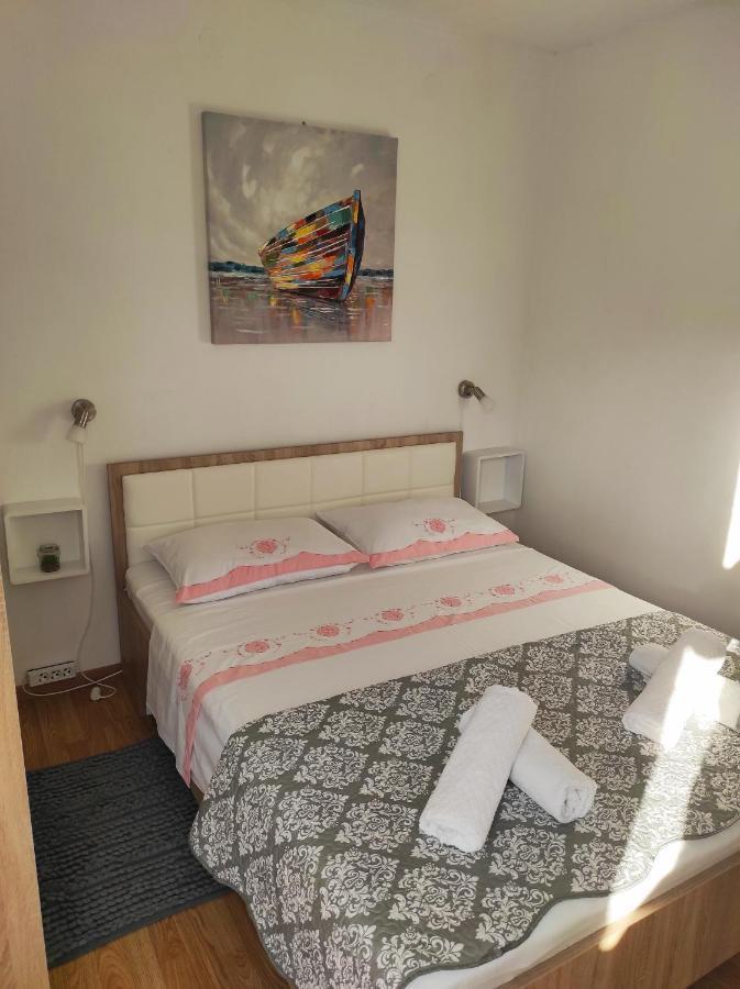 Apartments Pivac - Lokva Rogoznica Dış mekan fotoğraf
