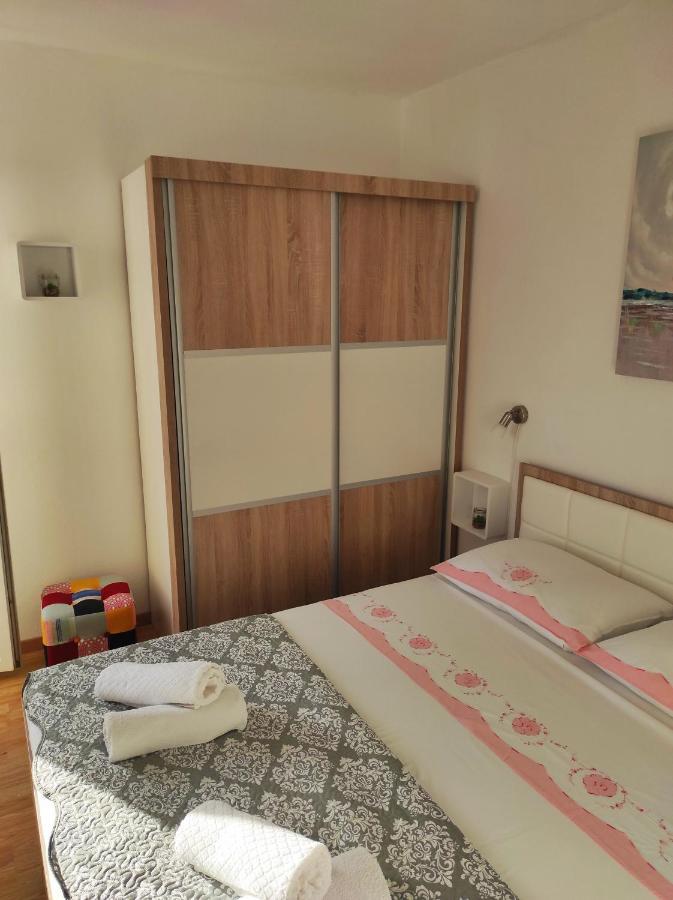 Apartments Pivac - Lokva Rogoznica Dış mekan fotoğraf